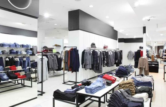 כיצד STORE 75 משלבת בין מותגים בינלאומיים ומקומיים לגברים?2